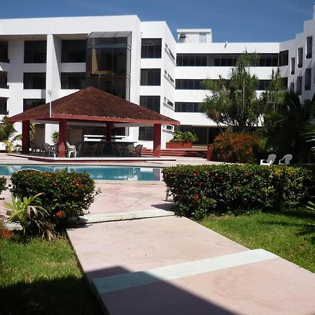 Hotel Debliz Кампече Екстериор снимка